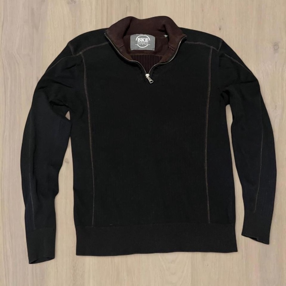 BKE Men's Zip-Neck Sweater with Brown Trim